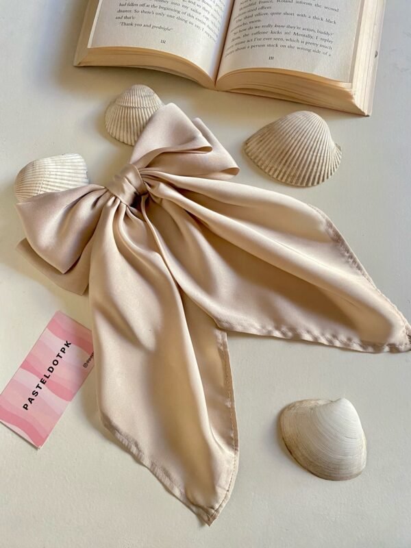 French tail Bow