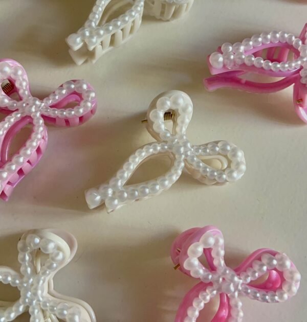 Pearly Bow Claw Clip